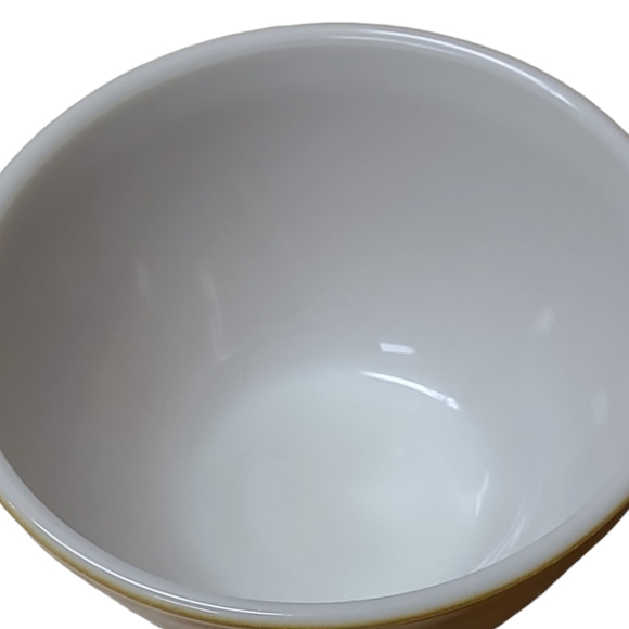 Vintage Pyrex Butterfly Gold 1 1/2 Pint Small Nesting Mixing Bowl 401 1970s - Picture 4 of 9